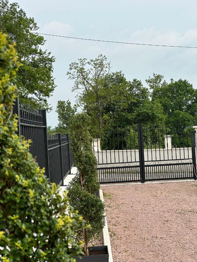 Gite De La Combe Ganat 3 Etoiles Sanvignes-les-Mines Eksteriør bilde
